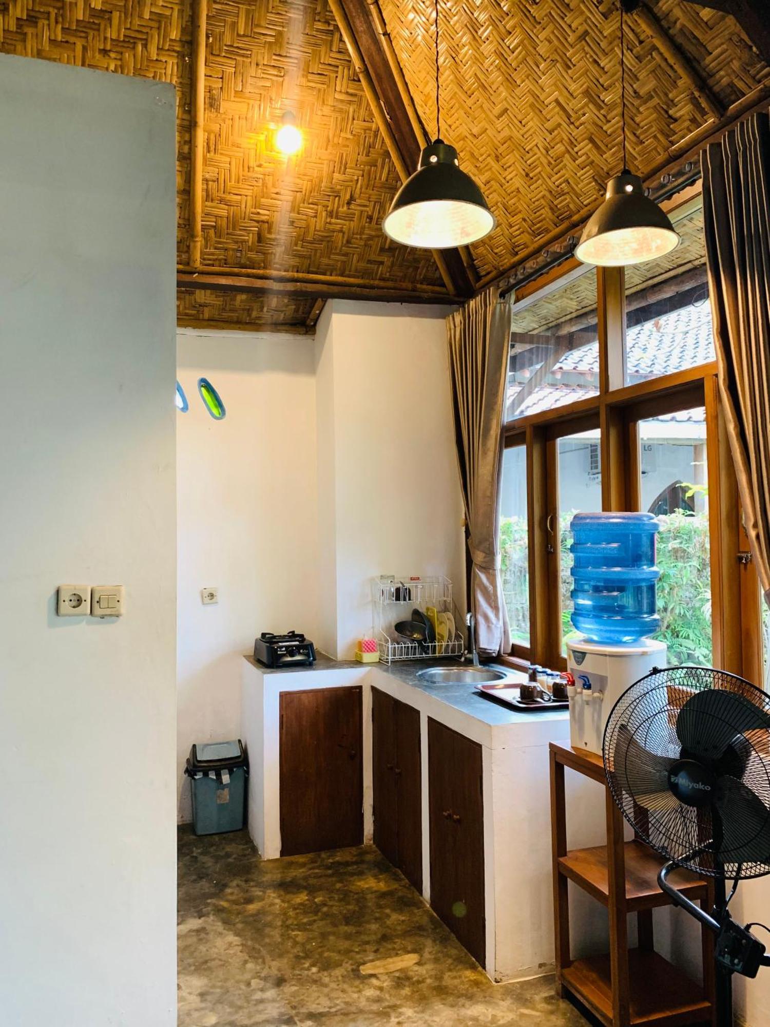 Yoga Lover Yogyakarta Exterior photo
